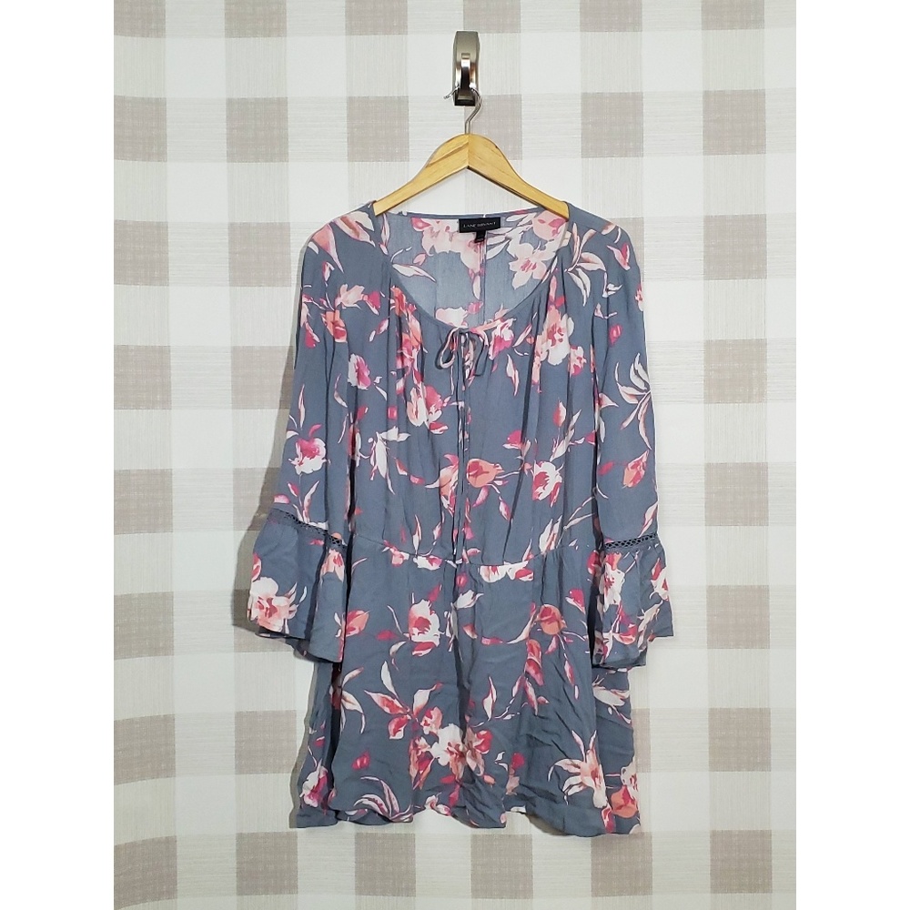 NWOT Floral Peasant Top